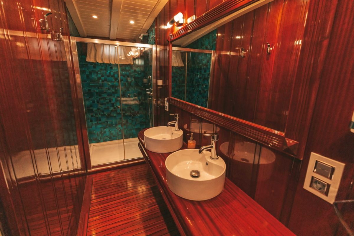 497F784F 0A14 4089 813D 663C9C81D192