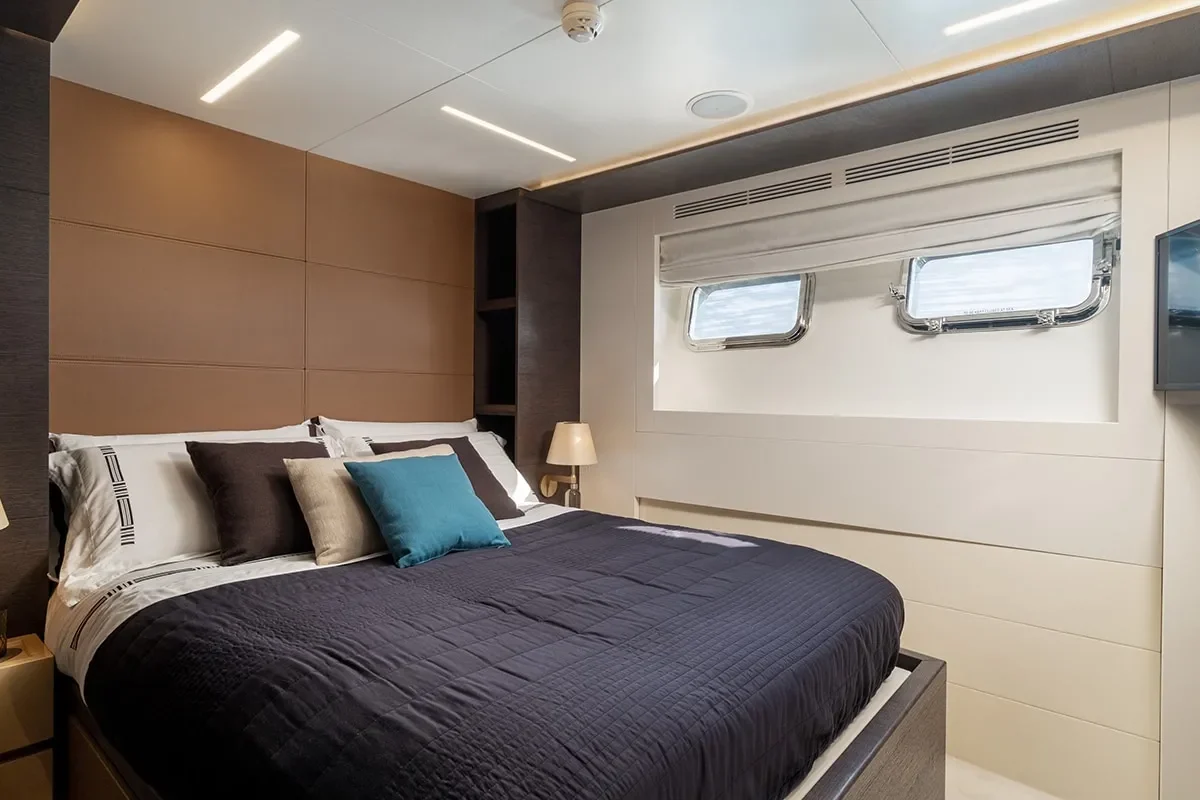 55 fiftyfive double cabin 2 0.jpg