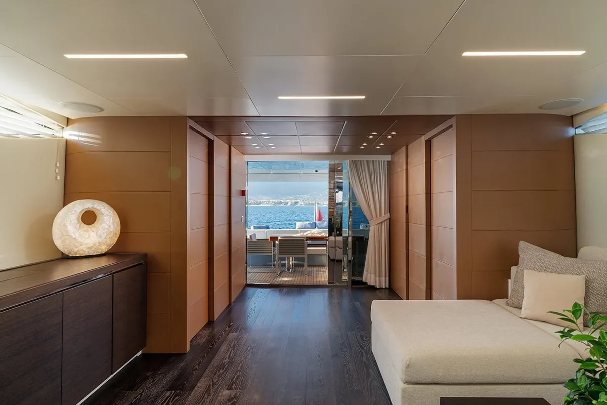 55 fiftyfive saloon.jpg (1)