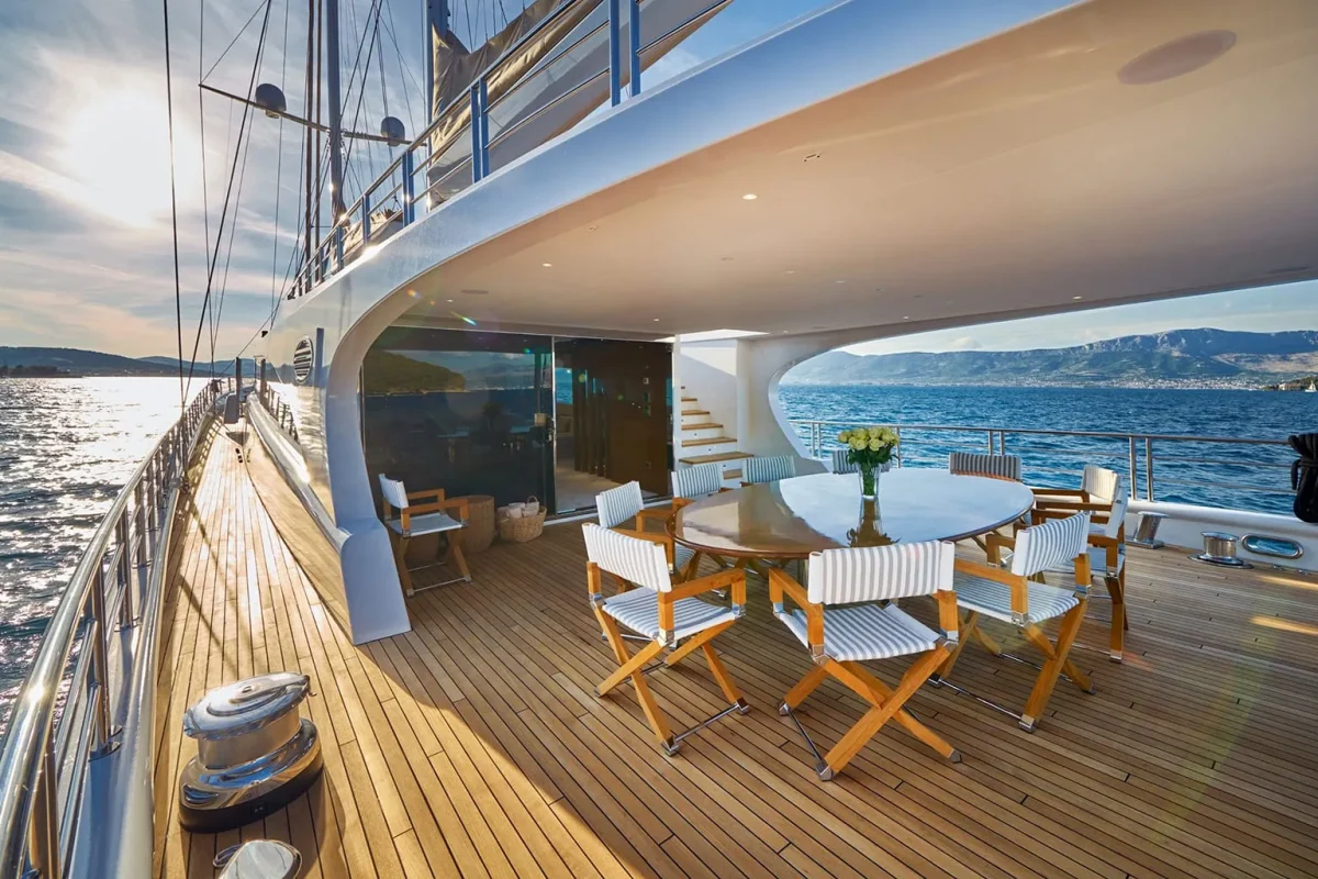 ACAPELLA Aft deck.jpg