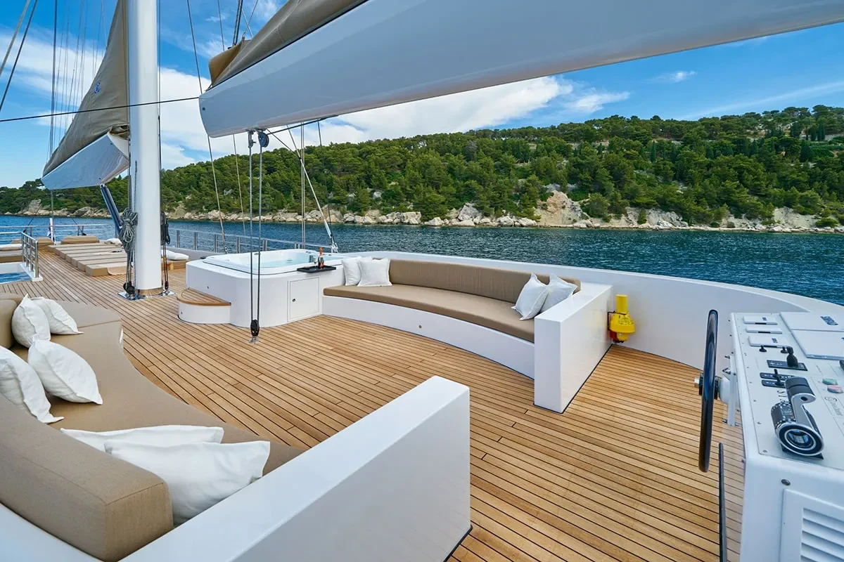 ACAPELLA Flybridge (3) 0.jpg