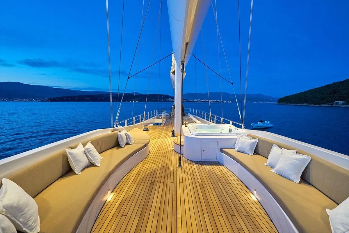 ACAPELLA Flybridge (4) 0.jpg