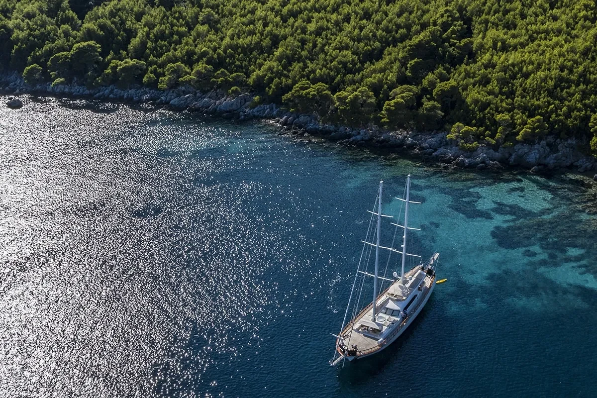 ALESSANDRO I Anchored.jpg