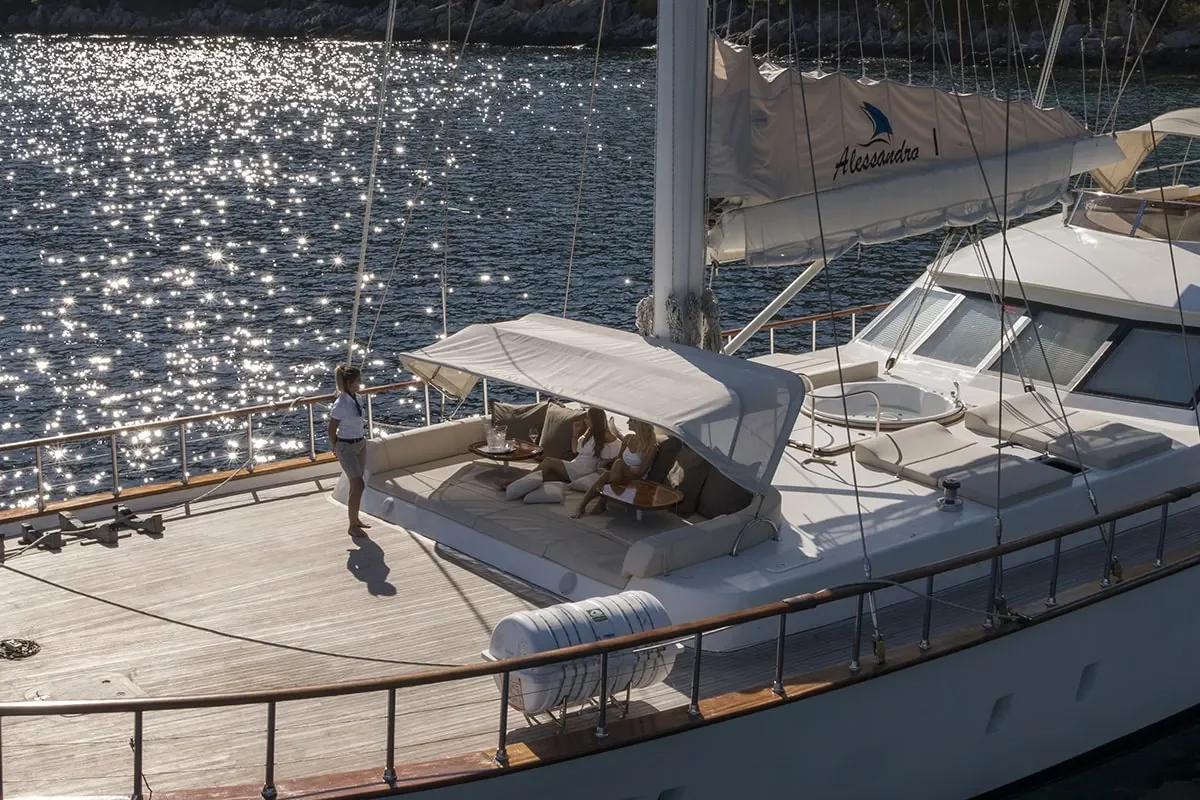 ALESSANDRO I Lounge area.jpg (1)