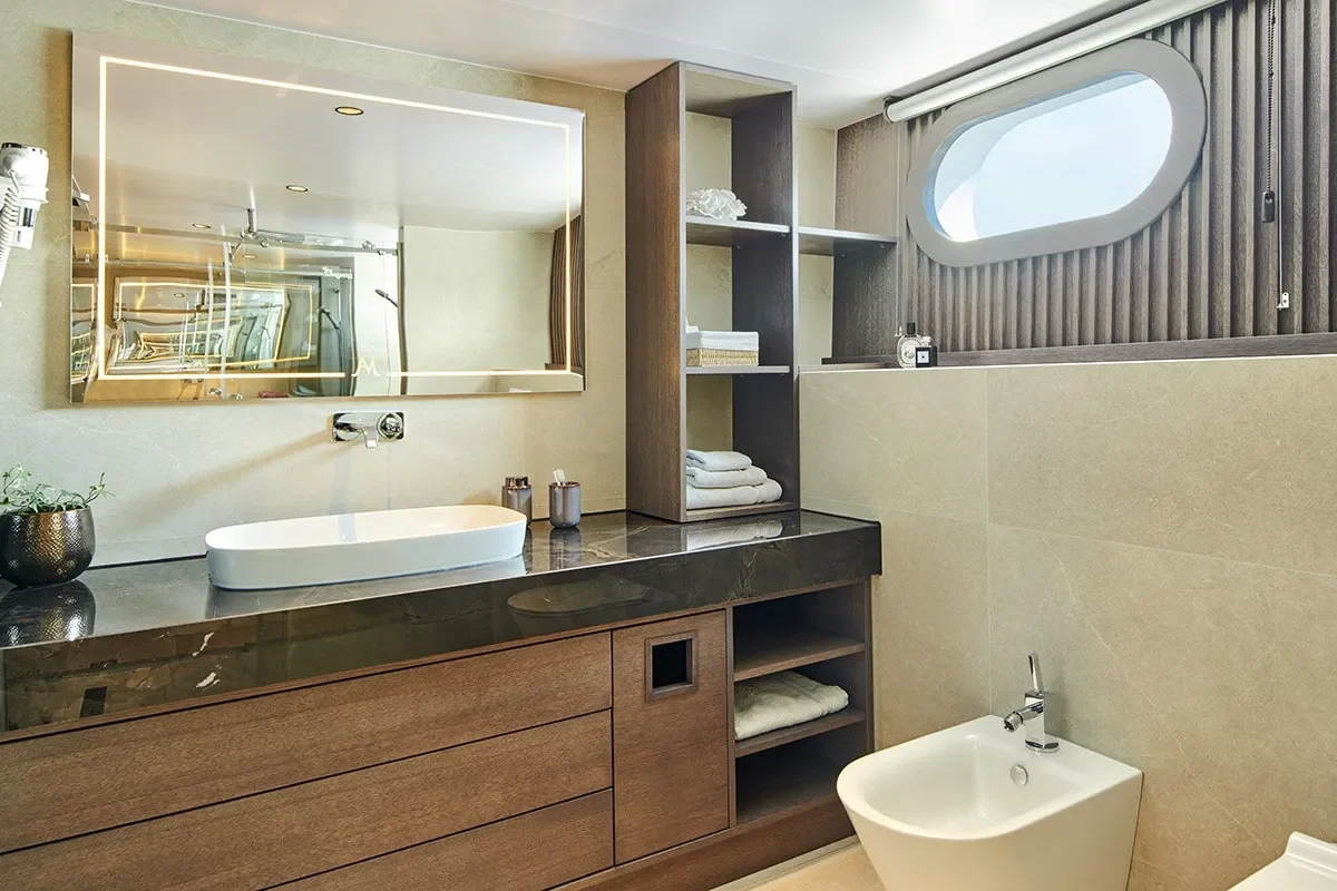 ANIMA MARIS Bathroom (2) 0.jpg