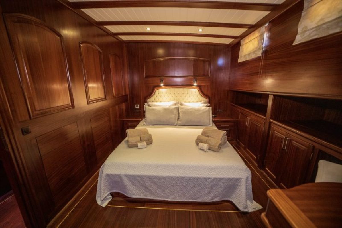 Arif Kaptan A double