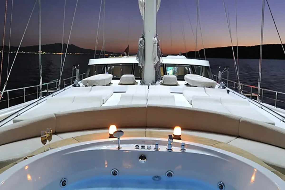 DOLCE MARE Jacuzzi.jpg (1)