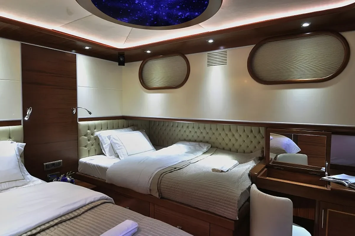 DOLCE MARE Twin cabin.jpg (1)