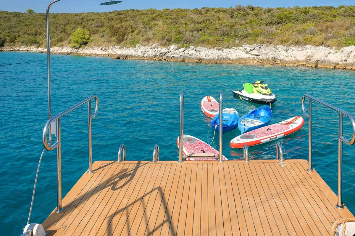 LADY GITA Swimming platform.jpg