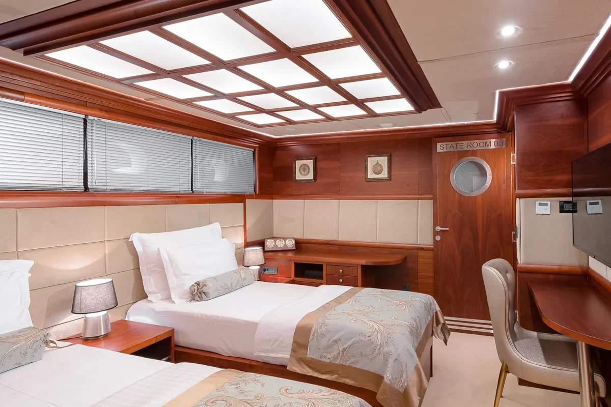 LADY GITA Twin cabin.jpg