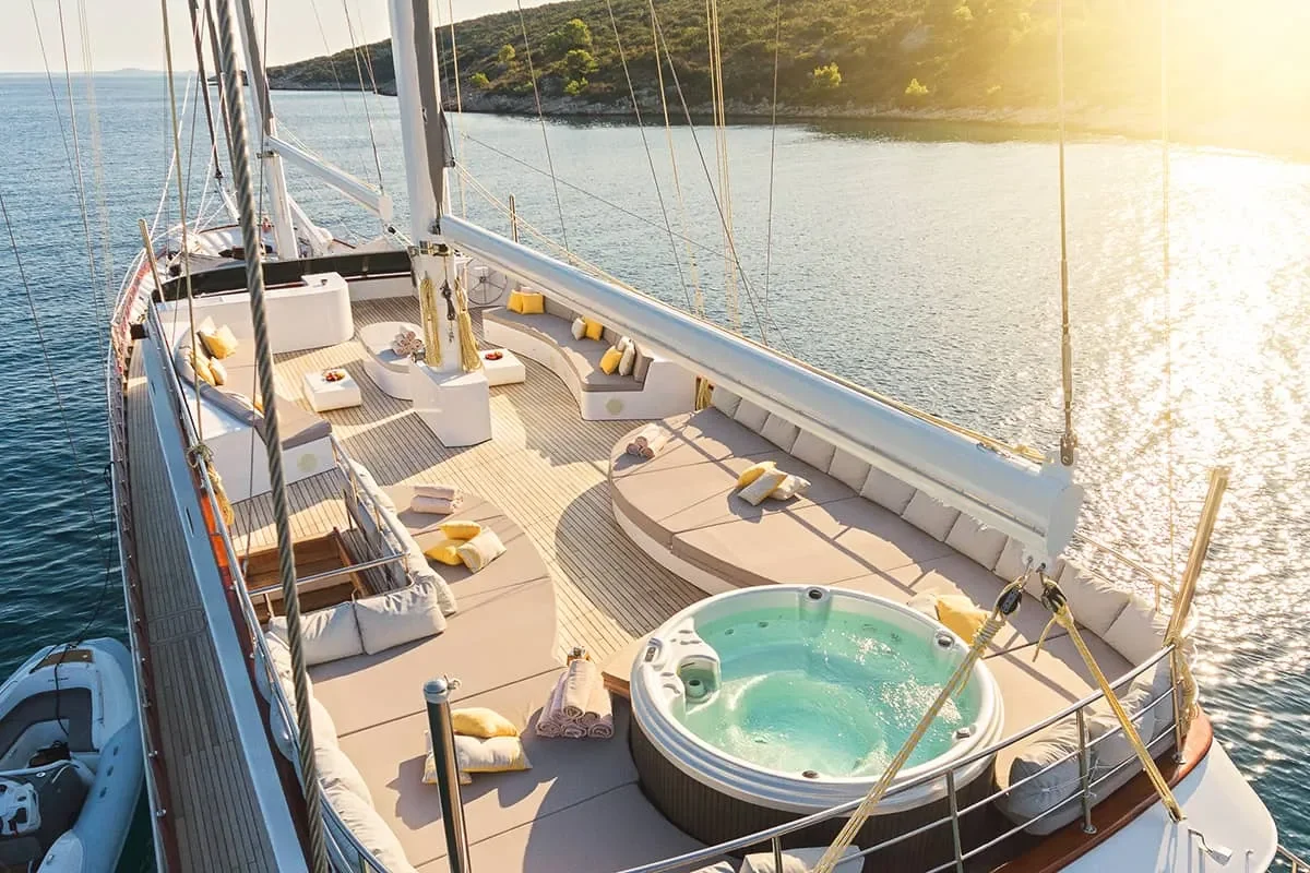 LADY GITA Upper deck.jpg