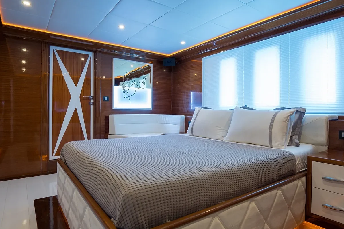 LONG ISLAND Double cabin 2.jpg