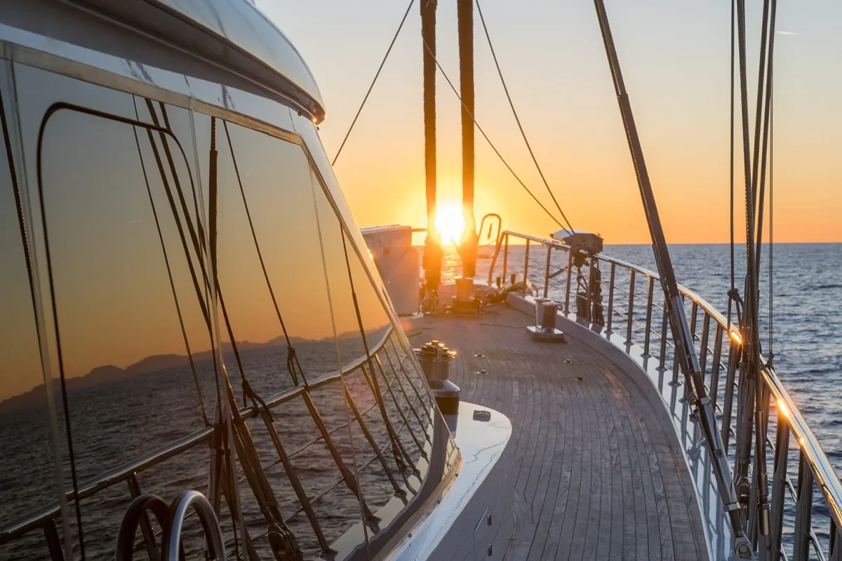 LONG ISLAND Side deck.jpg