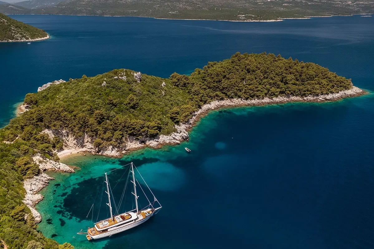 LOVE STORY Aerial view (3).jpg