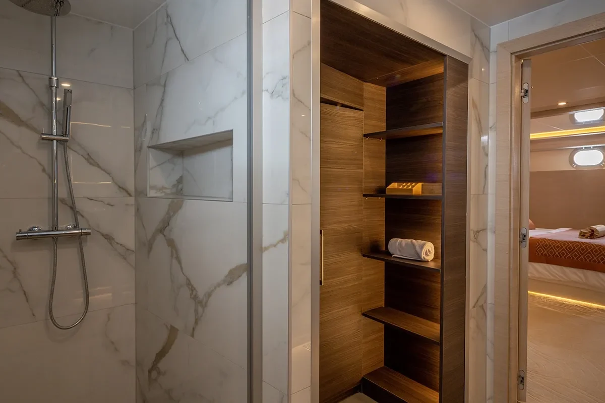 LOVE STORY Bathroom (2) 0.jpg