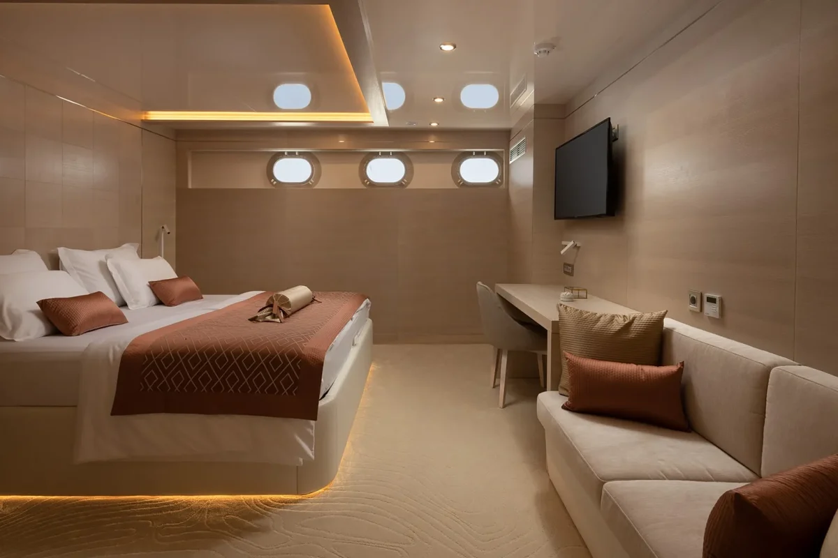 LOVE STORY Double cabin 1.jpg