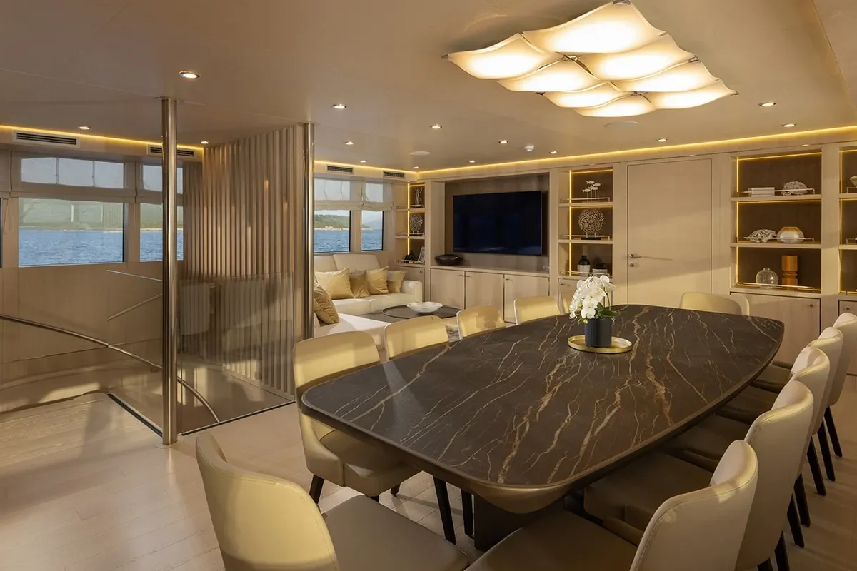 LOVE STORY Saloon (2).jpg