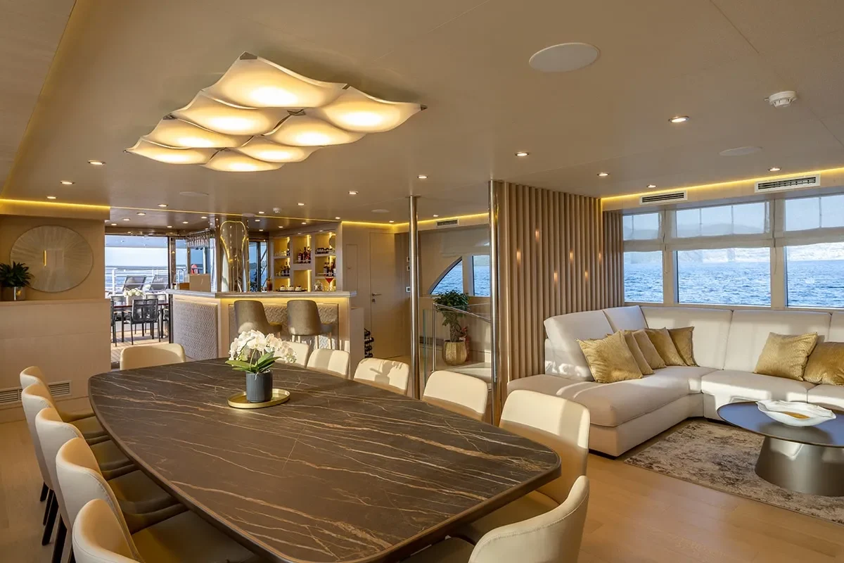 LOVE STORY Saloon (3).jpg