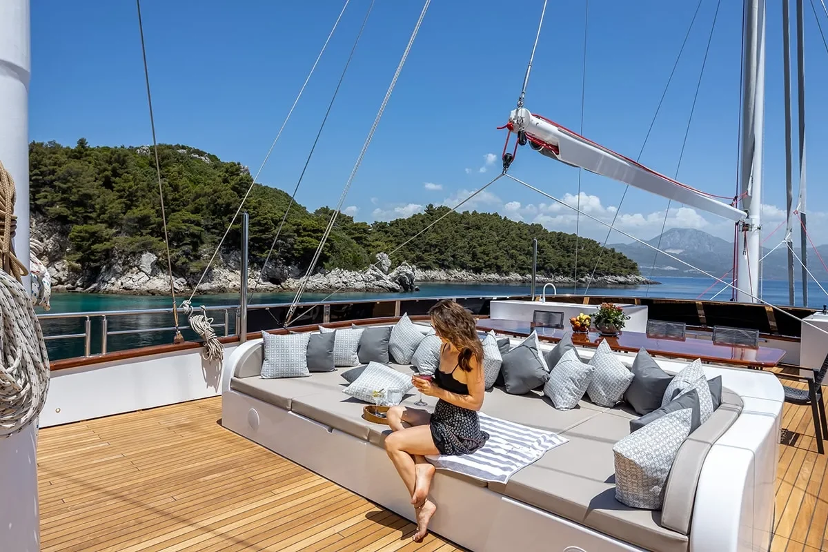 LOVE STORY Upper deck (2).jpg