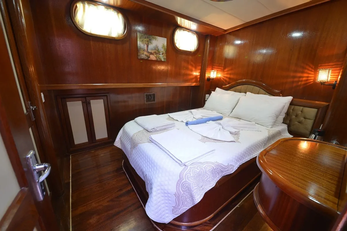 PRENSES BUGCE Double cabin.JPG