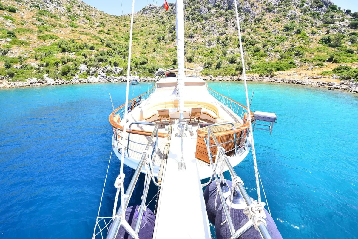 PRENSES BUGCE From the bowspirit.JPG