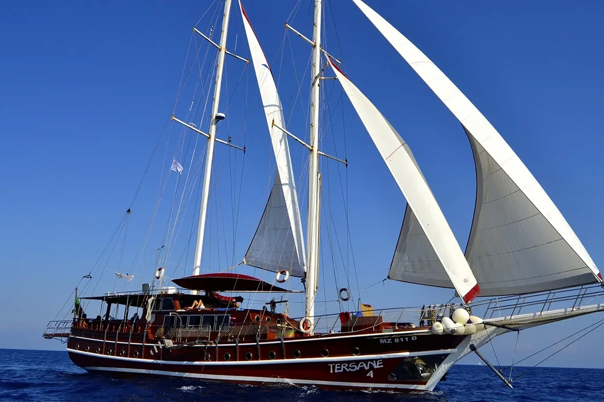 TERSANE IV Sailing (2).jpg