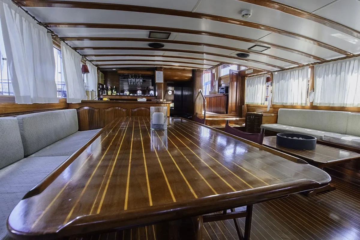 TERSANE IV Salon.jpg