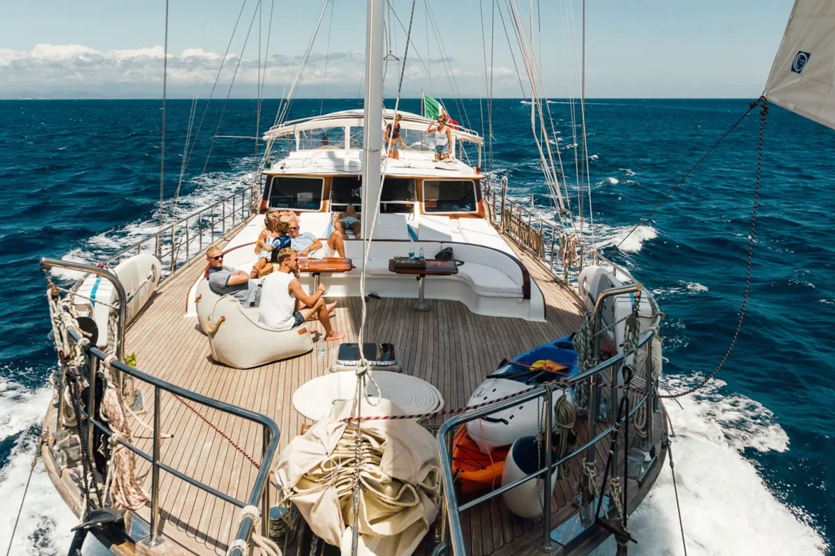 VICTORIA From the bowspirit.jpg