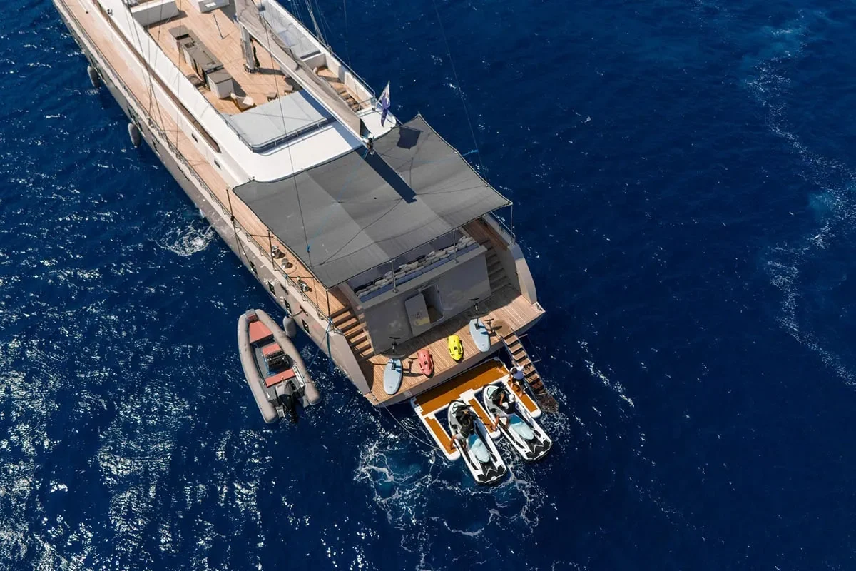 de love watersports 2.jpg