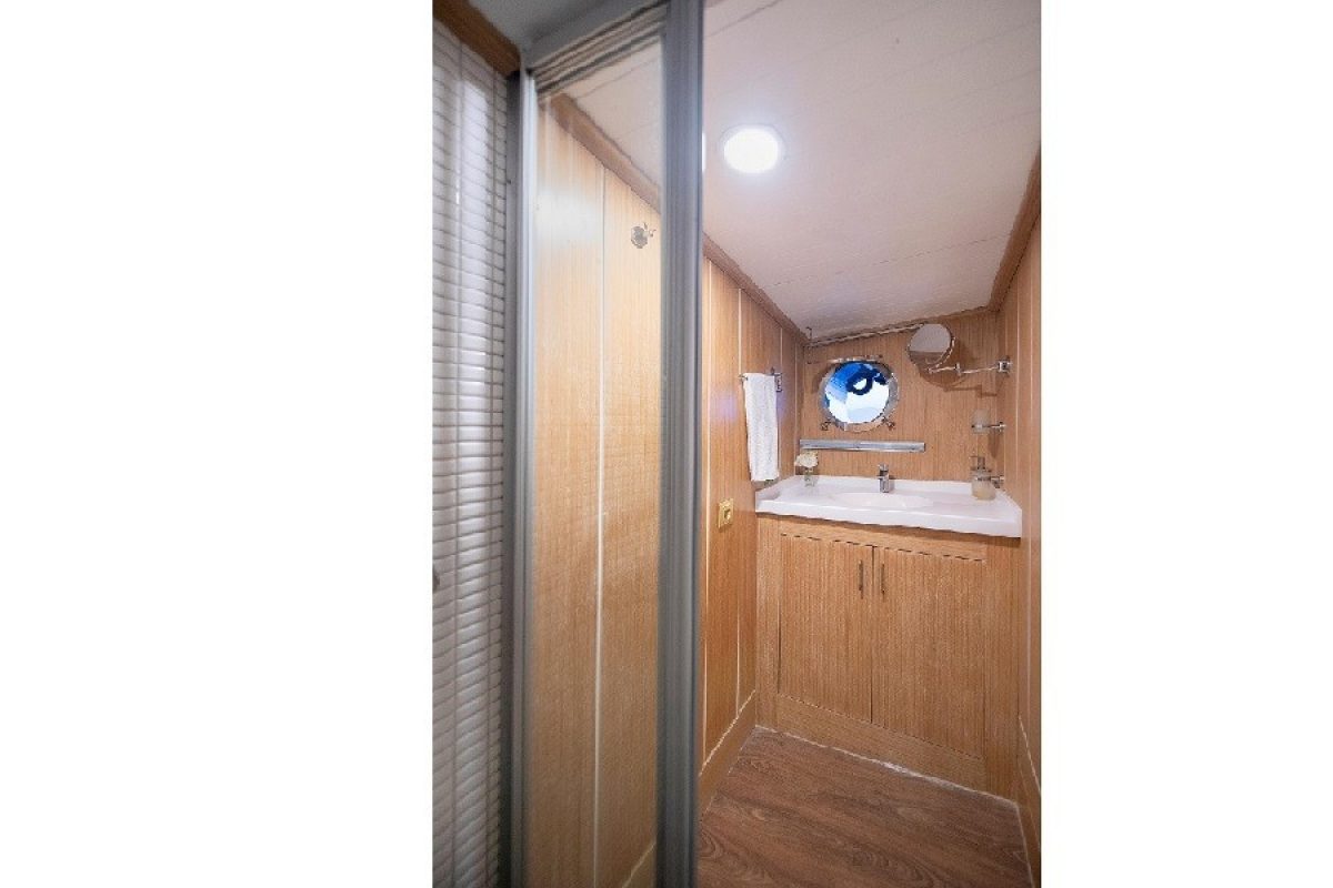 goldenyachting gulet oguz bey bodrum 33 jpg YWg