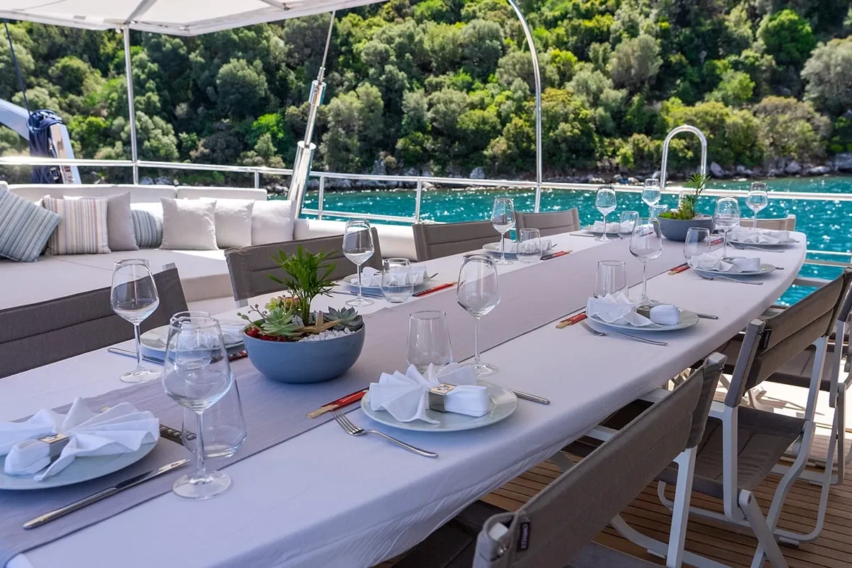 good life aft deck 2.jpg