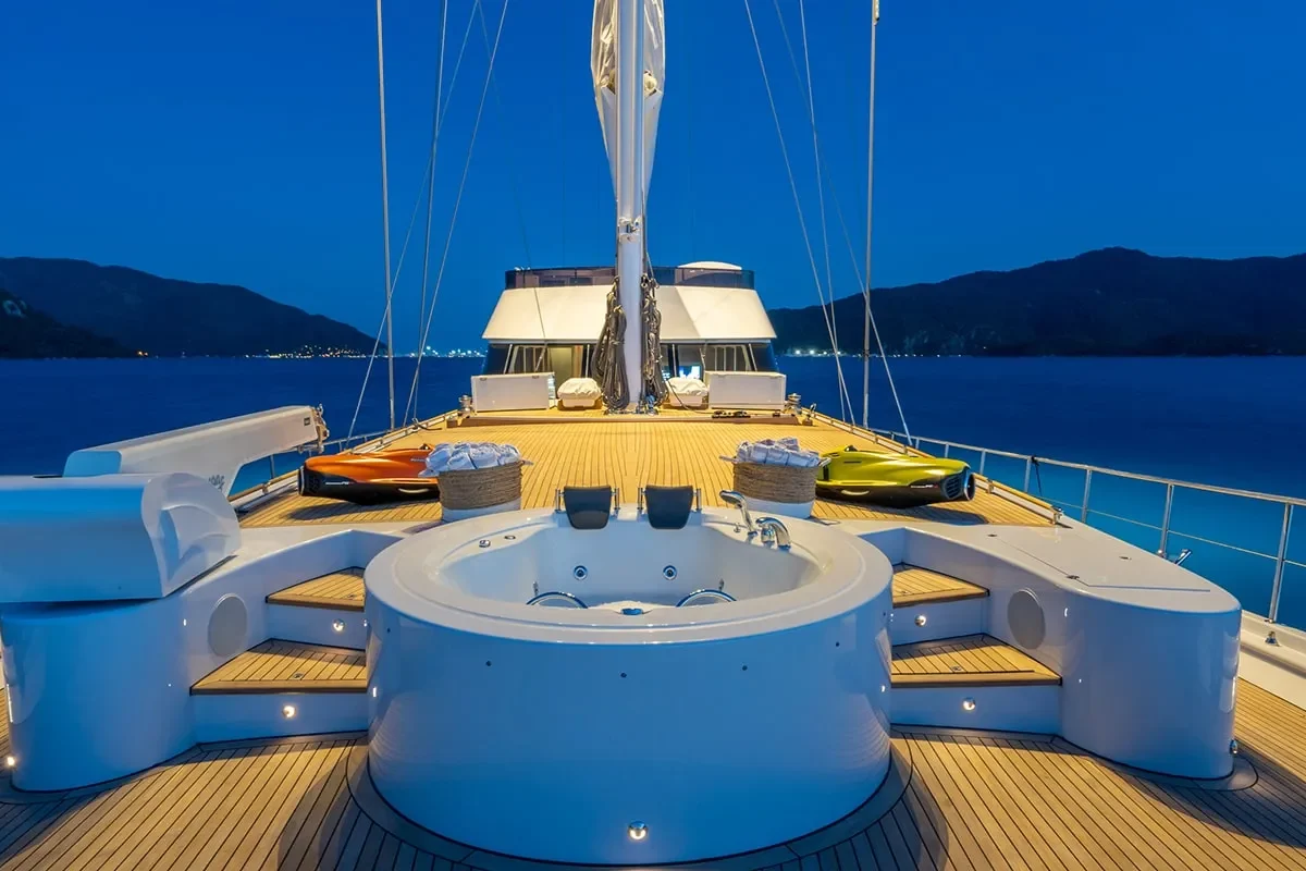 good life bow deck 2.jpg