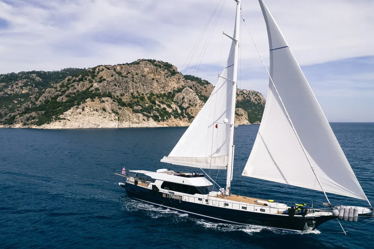 good life sailing.jpg