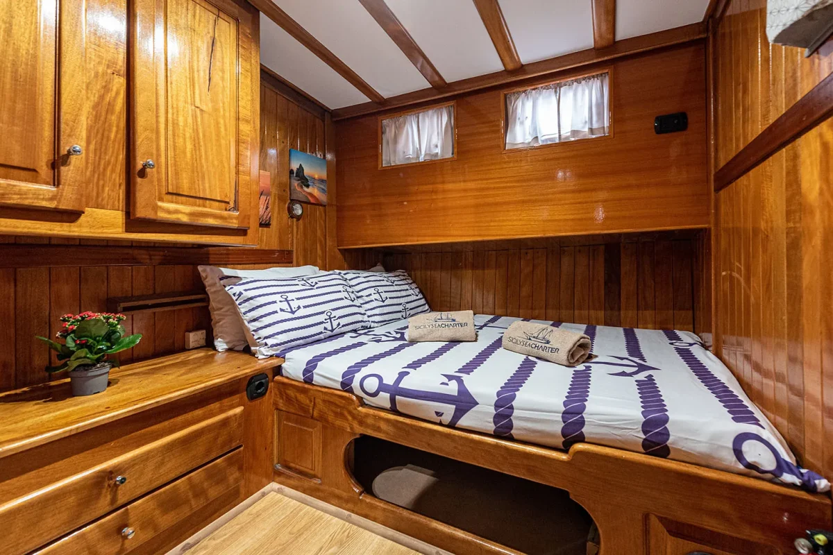 hande capo galera double cabin.jpg