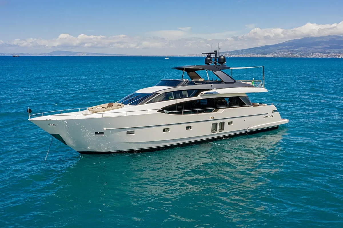 lucky anchored 2.jpg