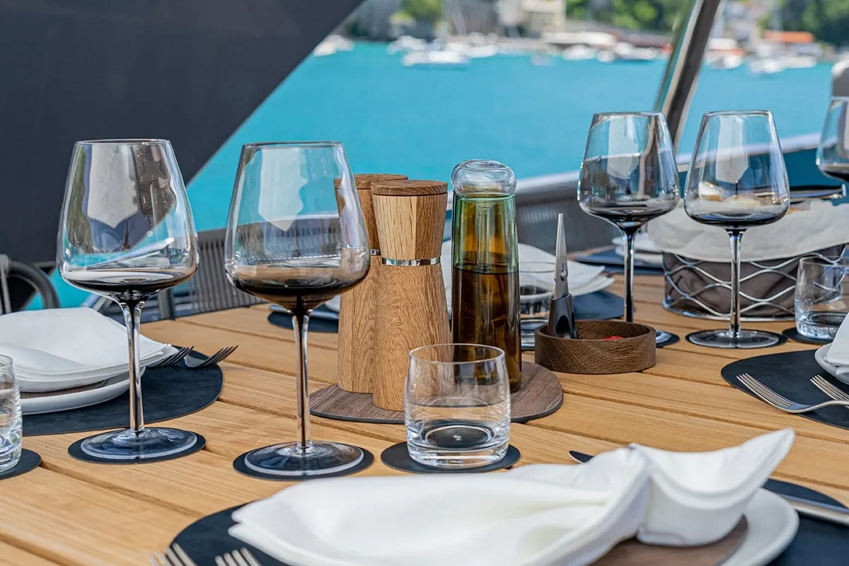 lucky table decoration 2.jpg (1)