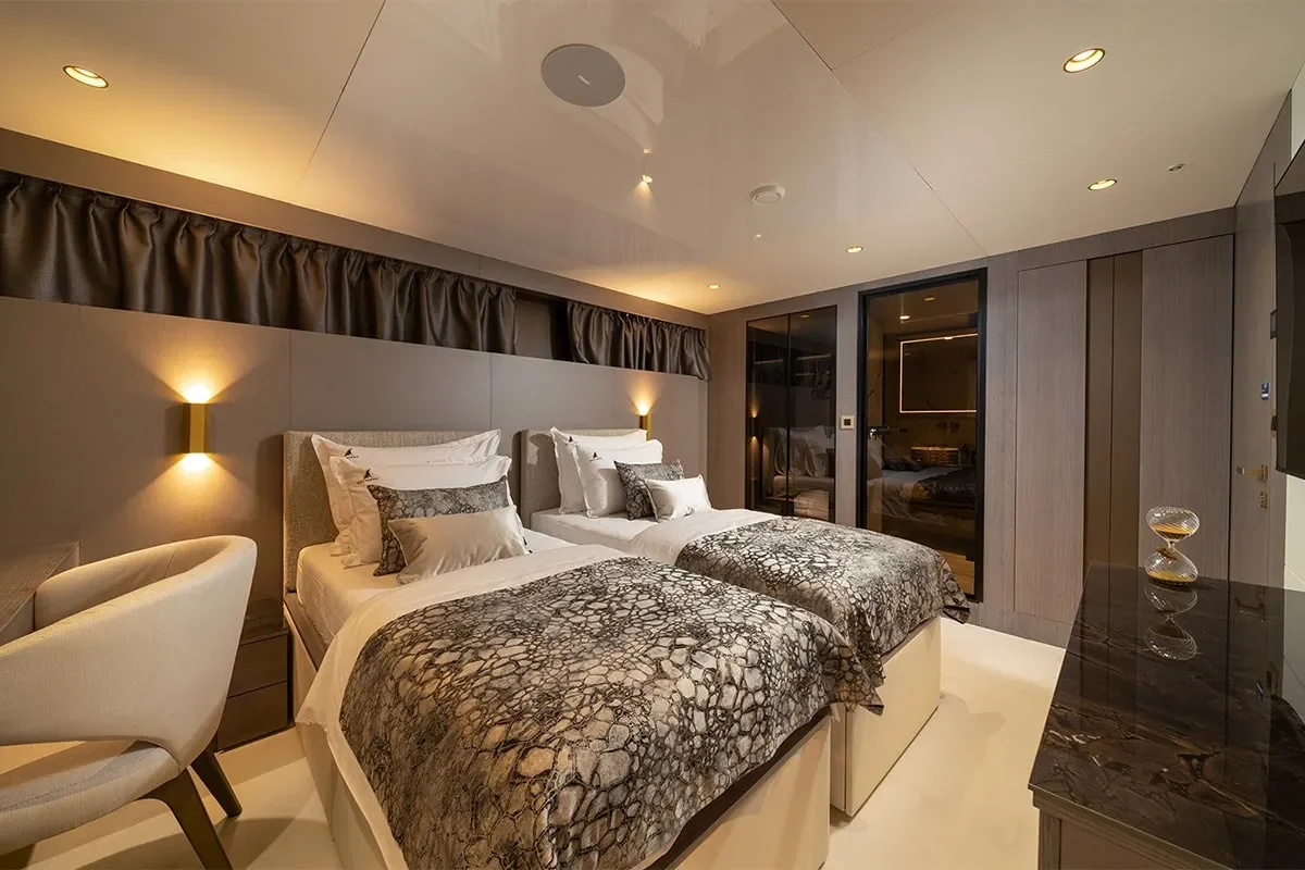 nocturno double cabin 5 2.jpg