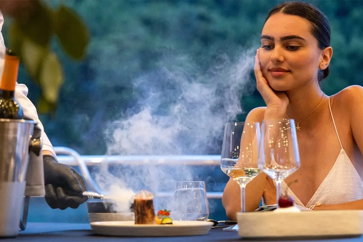 nocturno food service.jpg