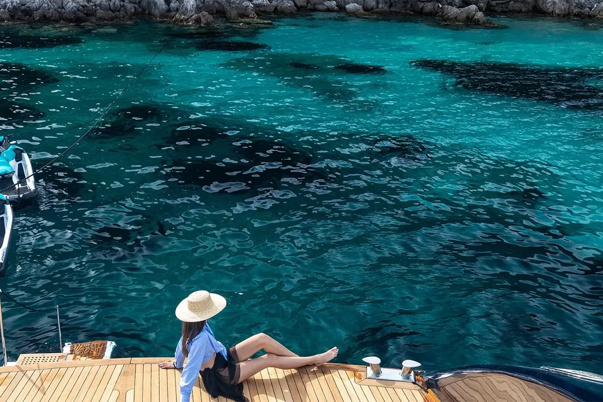 nocturno swim platform 2.jpg (1)