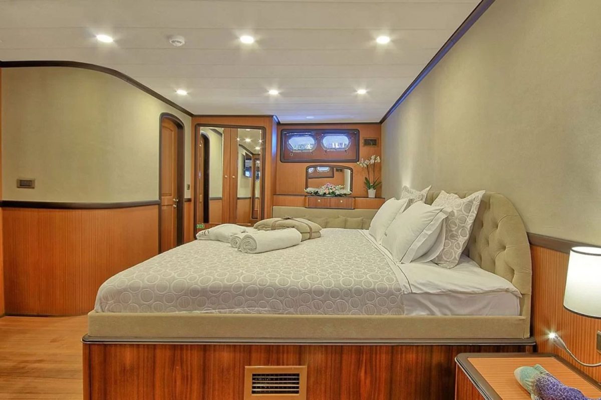 tekne kiralama queen of salmakis 30