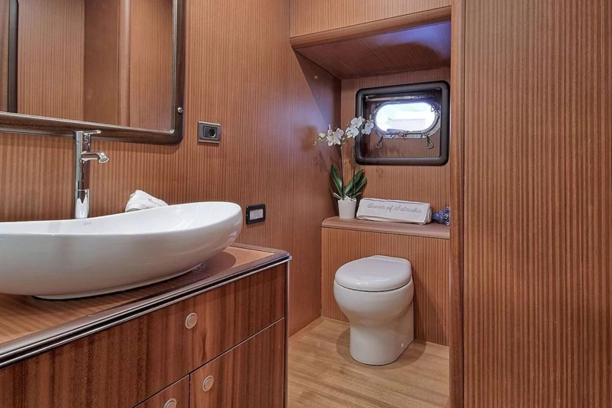 tekne kiralama queen of salmakis 34