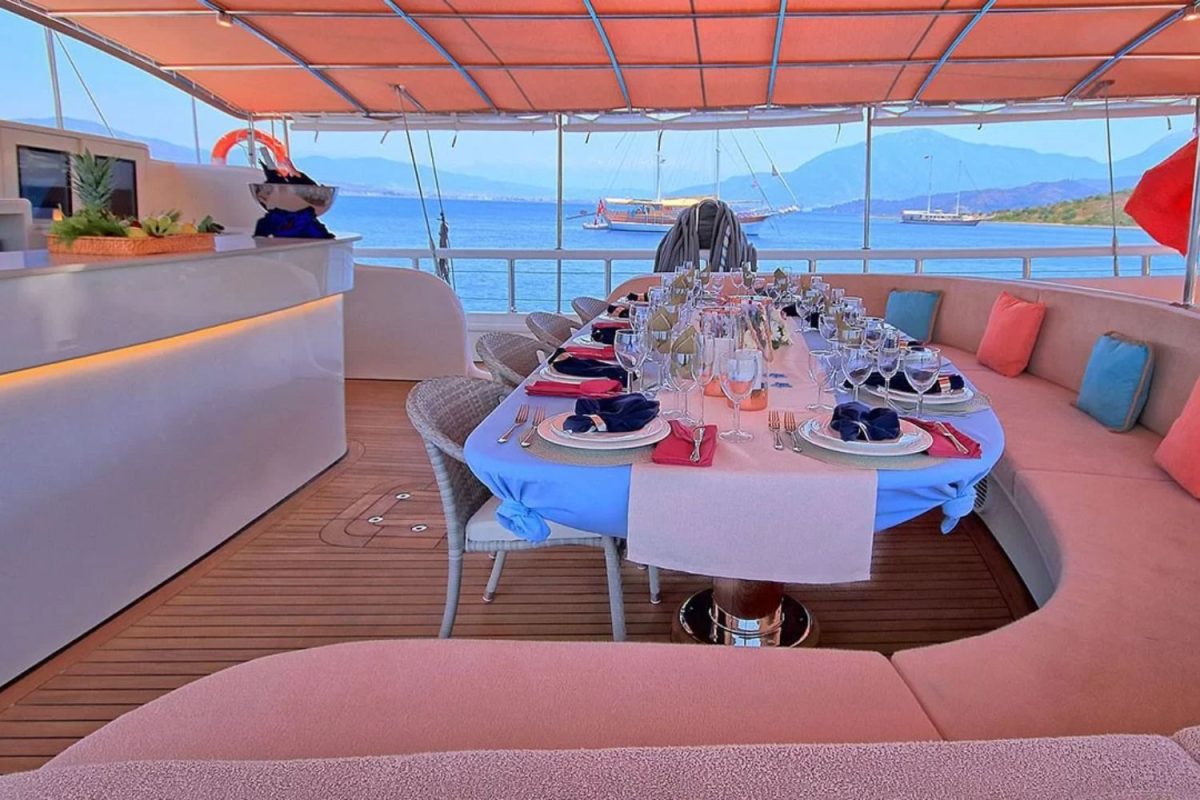 tekne kiralama queen of salmakis 8